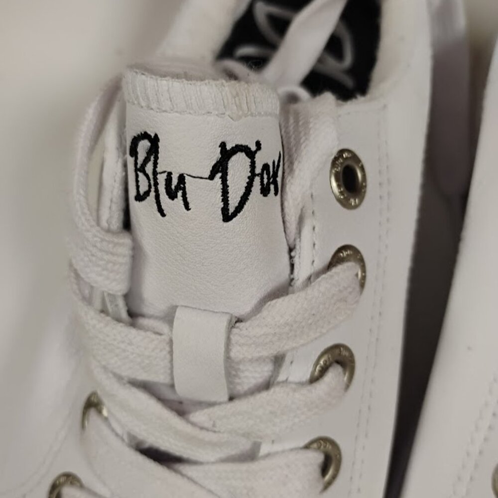 🤍 Blue Dor White Leather Sneakers – Women’s Size 7.5 – Minimalist Lace-Up Shoes - Picture 2 of 6